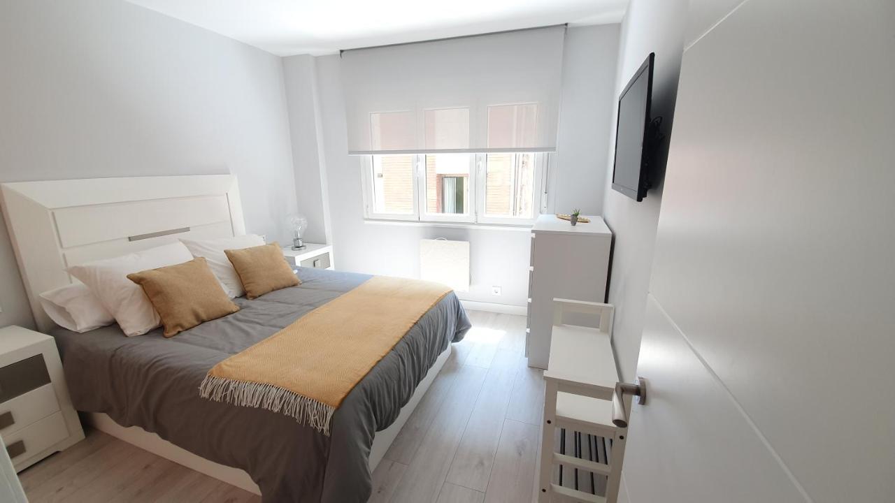 Centro-Puerto Deportivo Appartement Gijón Buitenkant foto